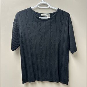 Gloria Vanderbilt Black T Shirt‎